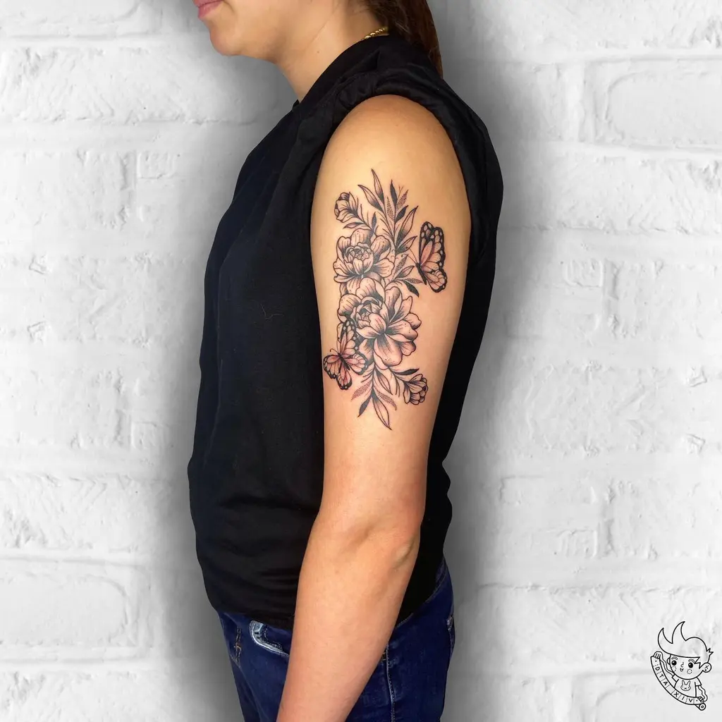 Floral Sleeve Elegance Shoulder Tattoos for Women