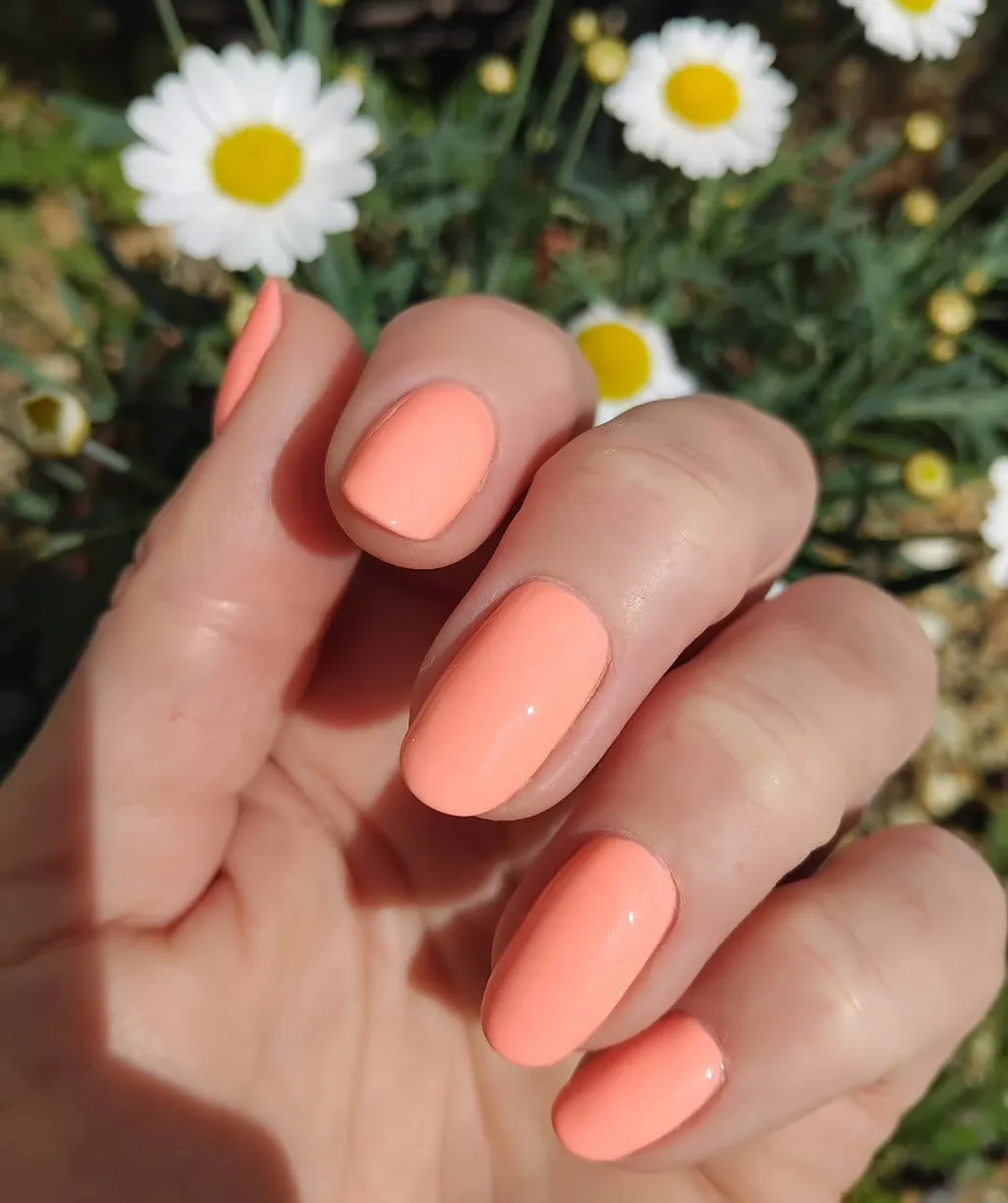 Peachy Clean Summer Nails