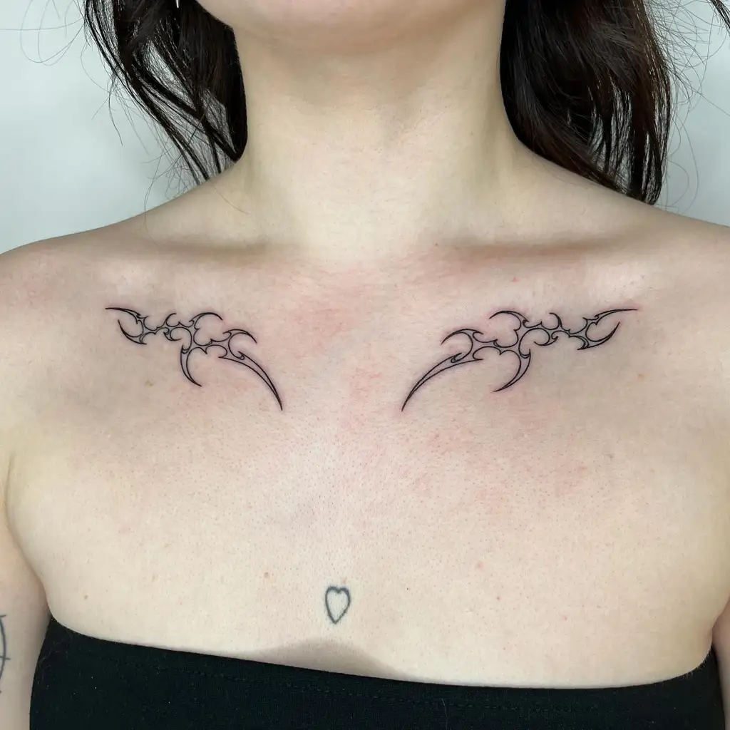 Tribal Style Collarbone Tattoos for Women