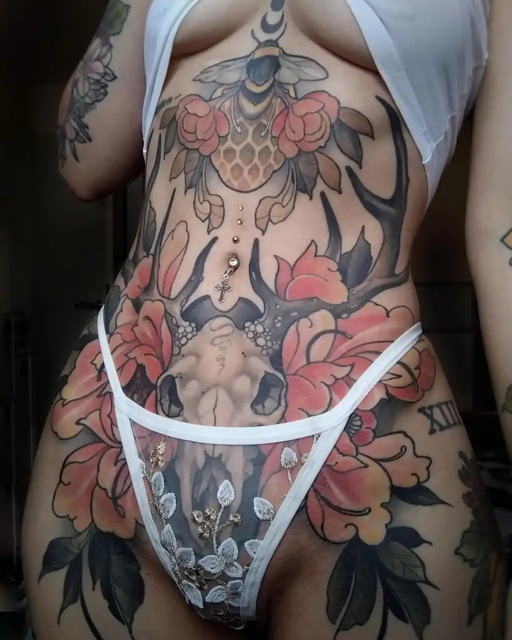 Nature Beast Full Stomach Tattoos Women