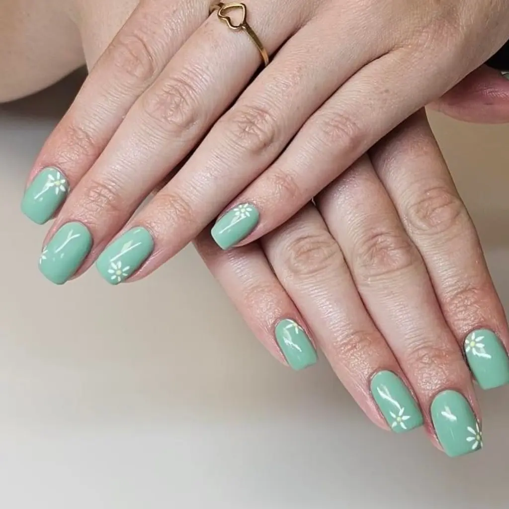 Mint Blossom Summer Nails