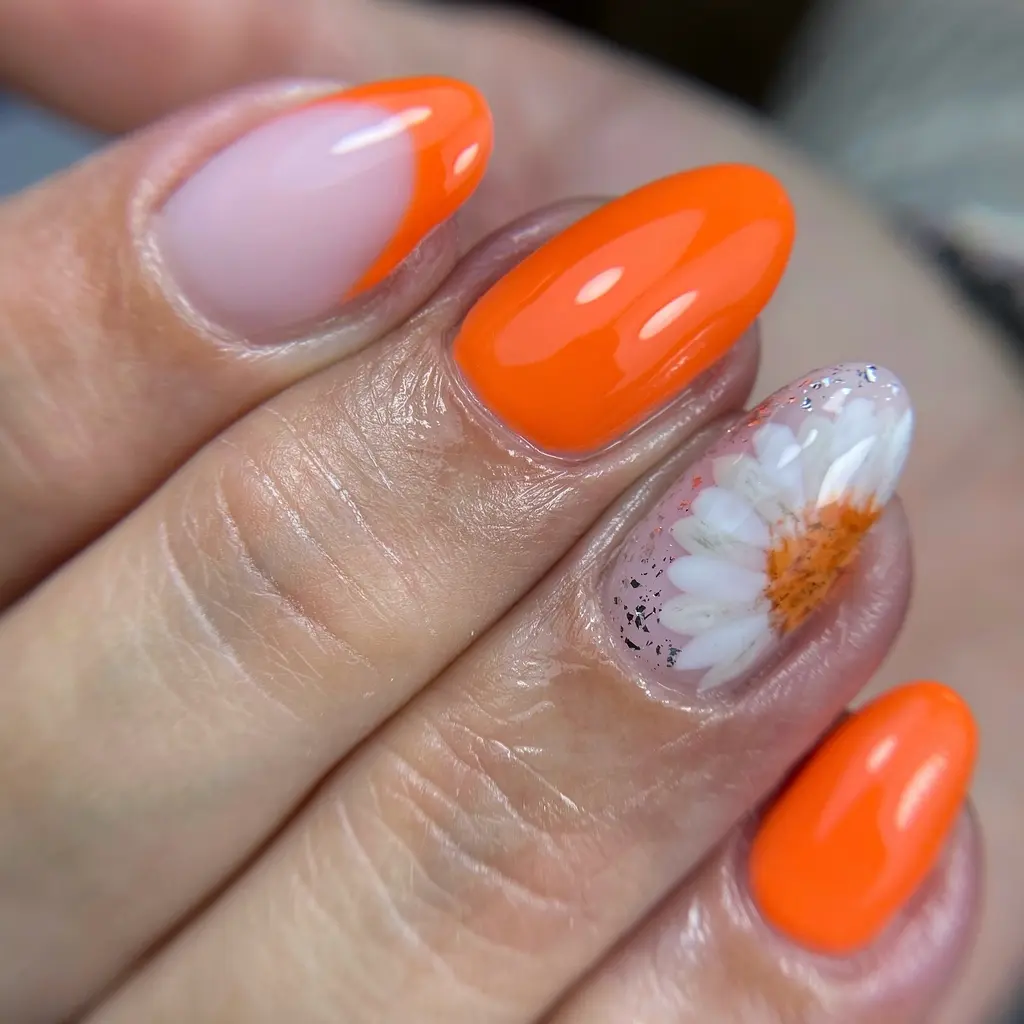 Realistic Daisy Orange Nails
